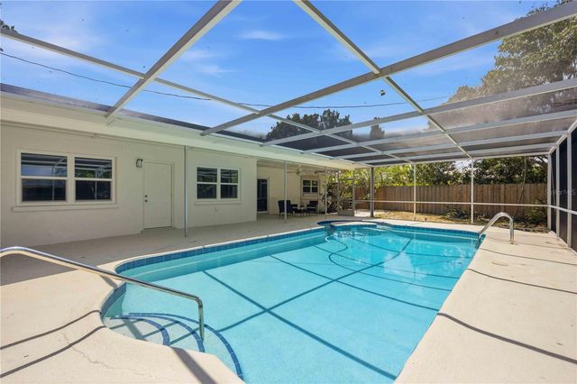 5726 WANETA PLACE, Sarasota, FL 34231