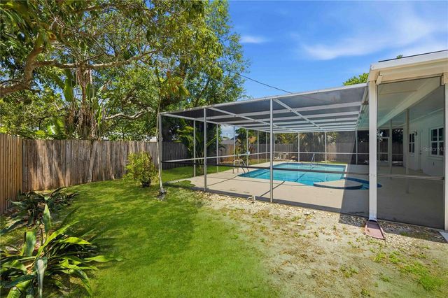 5726 WANETA PLACE, Sarasota, FL 34231