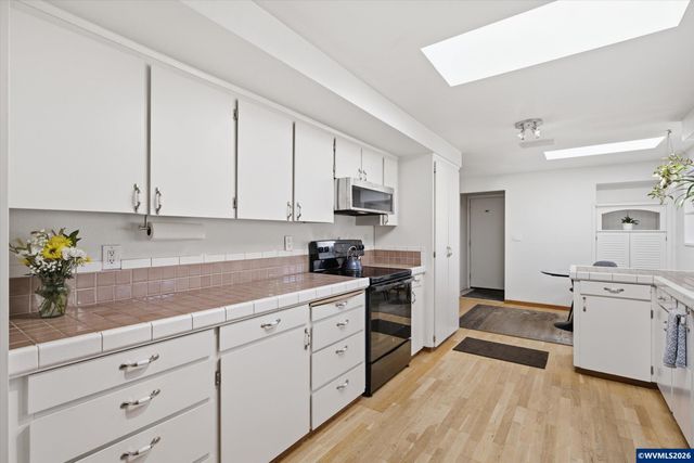22479 S Penman Rd, Oregon City, OR 97045