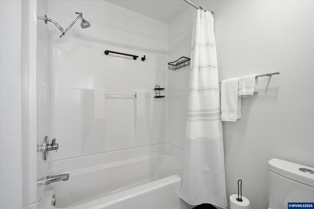 22479 S Penman Rd, Oregon City, OR 97045