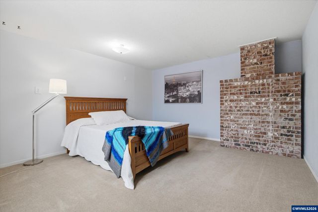 22479 S Penman Rd, Oregon City, OR 97045