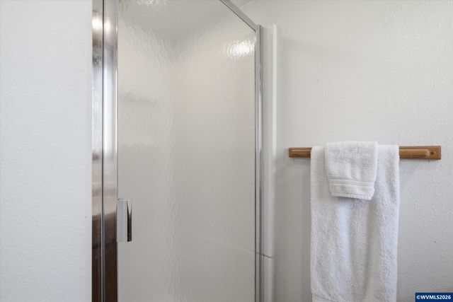 22479 S Penman Rd, Oregon City, OR 97045