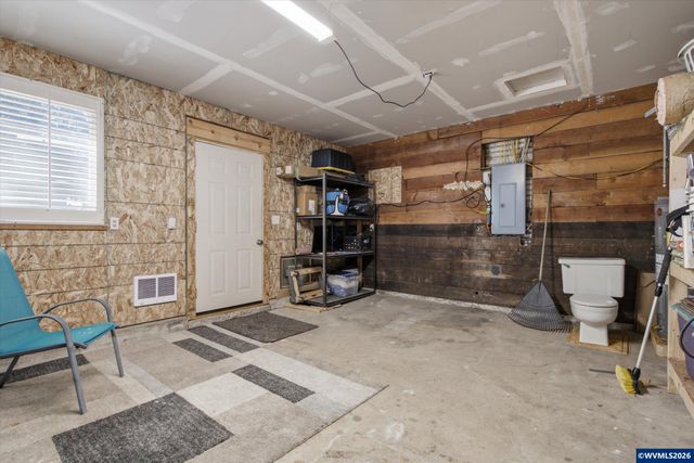 22479 S Penman Rd, Oregon City, OR 97045
