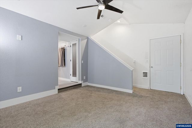 22479 S Penman Rd, Oregon City, OR 97045