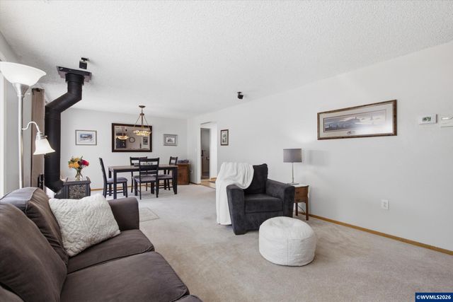 22479 S Penman Rd, Oregon City, OR 97045