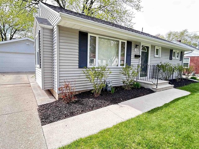 1740 13TH AVENUE, Green Bay, WI 54304
