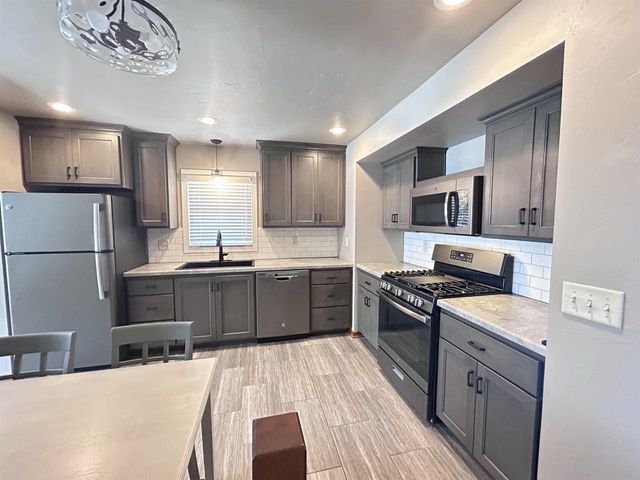 1740 13TH AVENUE, Green Bay, WI 54304
