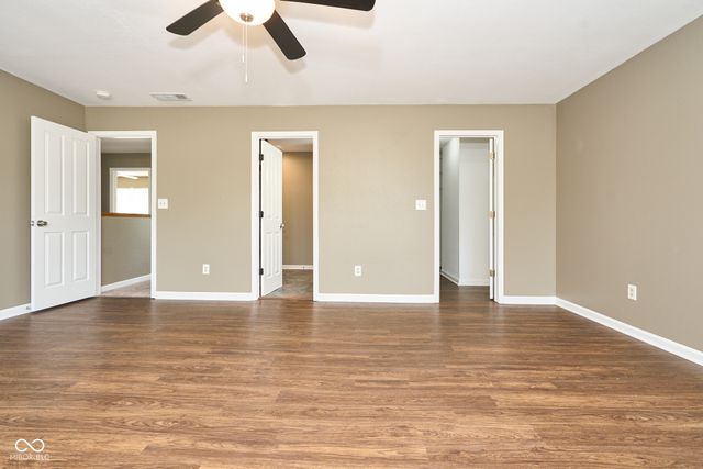 827 Treyburn Lakes Way, Indianapolis, IN 46239