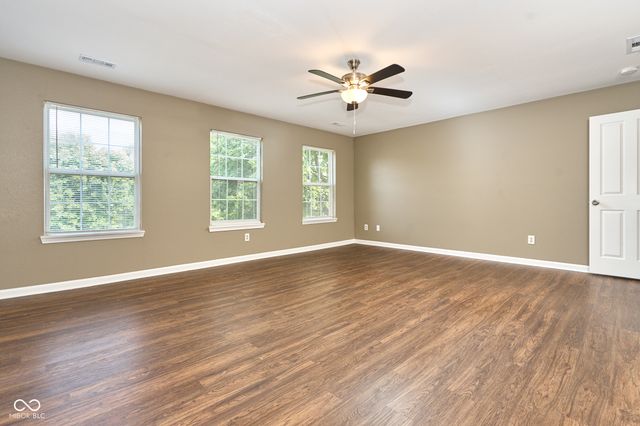 827 Treyburn Lakes Way, Indianapolis, IN 46239
