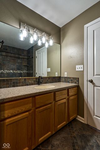 827 Treyburn Lakes Way, Indianapolis, IN 46239