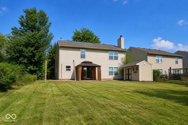 827 Treyburn Lakes Way, Indianapolis, IN 46239