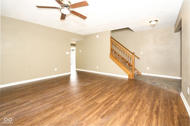 827 Treyburn Lakes Way, Indianapolis, IN 46239