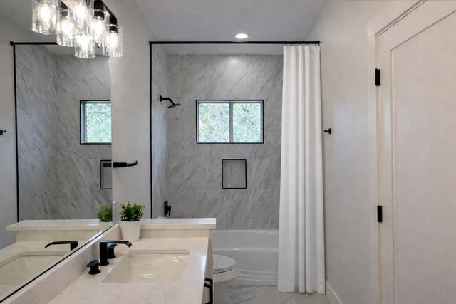 1004 Elder CIR, Austin, TX 78733