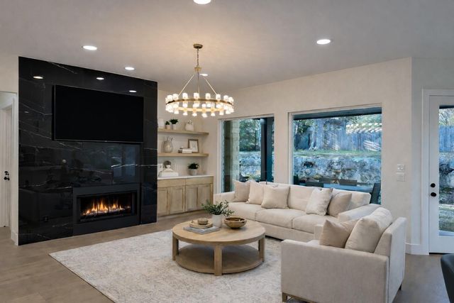 1004 Elder CIR, Austin, TX 78733