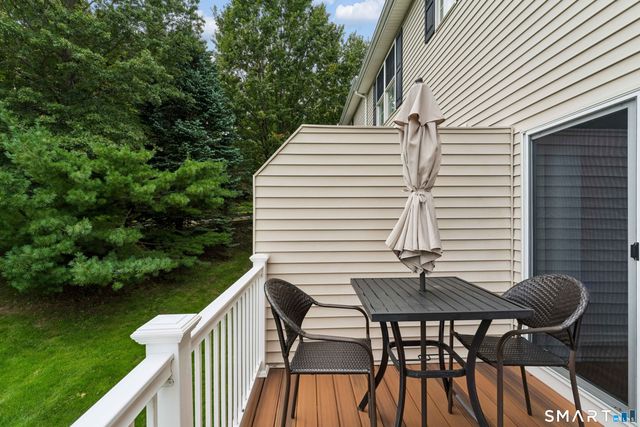 404 Sienna Drive 404, Danbury, CT 06810