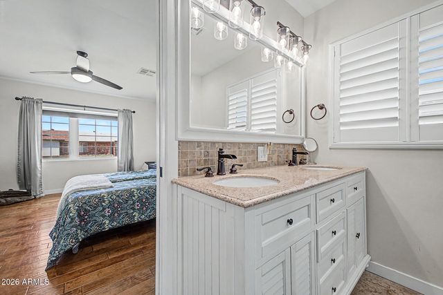 6713 E ALMERIA Road, Scottsdale, AZ 85257