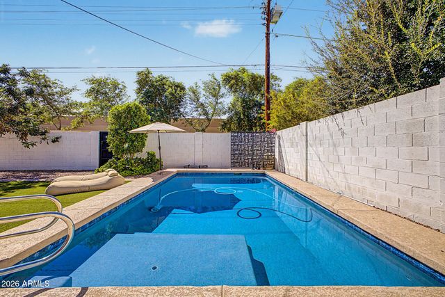 6713 E ALMERIA Road, Scottsdale, AZ 85257