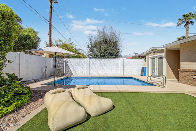 6713 E ALMERIA Road, Scottsdale, AZ 85257