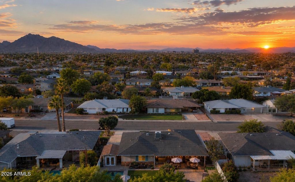 6713 E ALMERIA Road, Scottsdale, AZ 85257 — photo 2