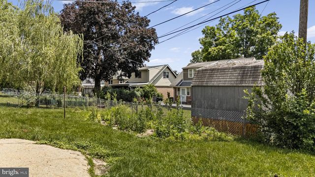 2400 VAN REED RD, Reading, PA 19609