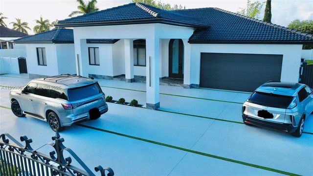 13430 SW 192nd St, Miami, FL 33177
