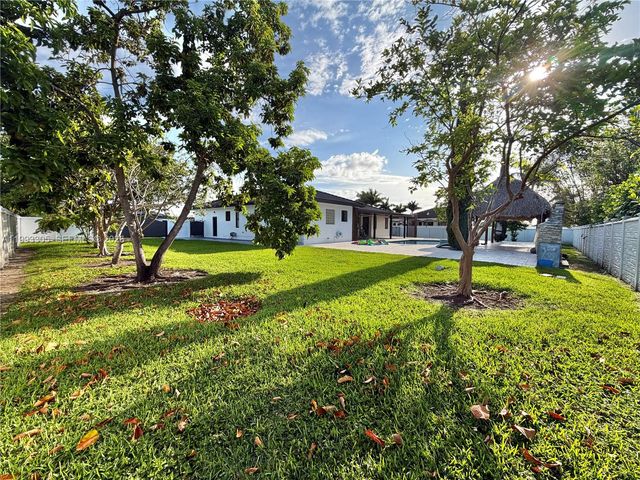 13430 SW 192nd St, Miami, FL 33177