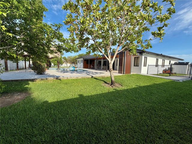 13430 SW 192nd St, Miami, FL 33177