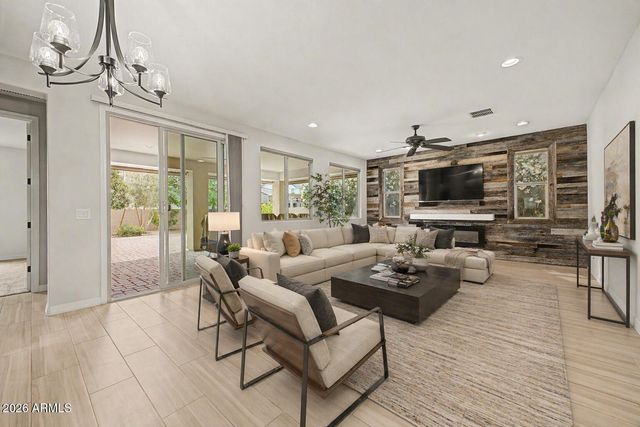 10149 E Tupelo Avenue, Mesa, AZ 85212