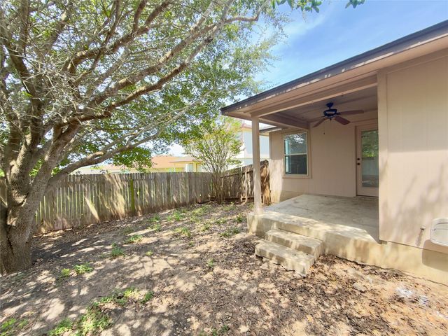 339 Oxford DR, Kyle, TX 78640