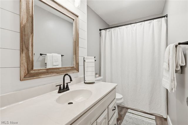 3212 Longwood Drive, Norton, OH 44203