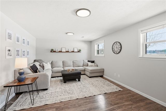 3212 Longwood Drive, Norton, OH 44203