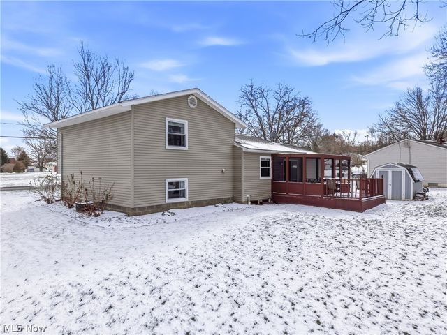 3212 Longwood Drive, Norton, OH 44203