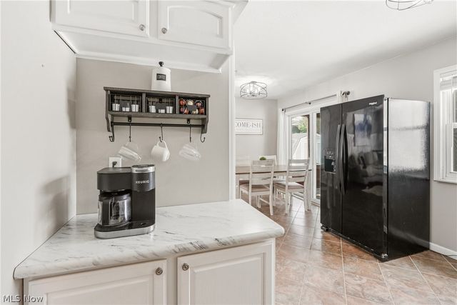 3212 Longwood Drive, Norton, OH 44203