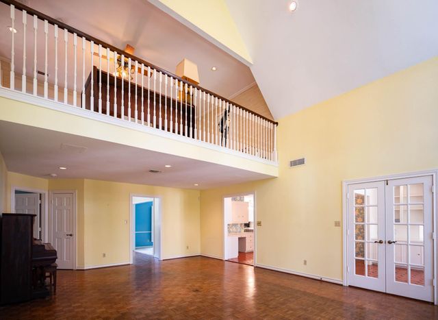 110 Sequoia Street, Lake Jackson, TX 77566