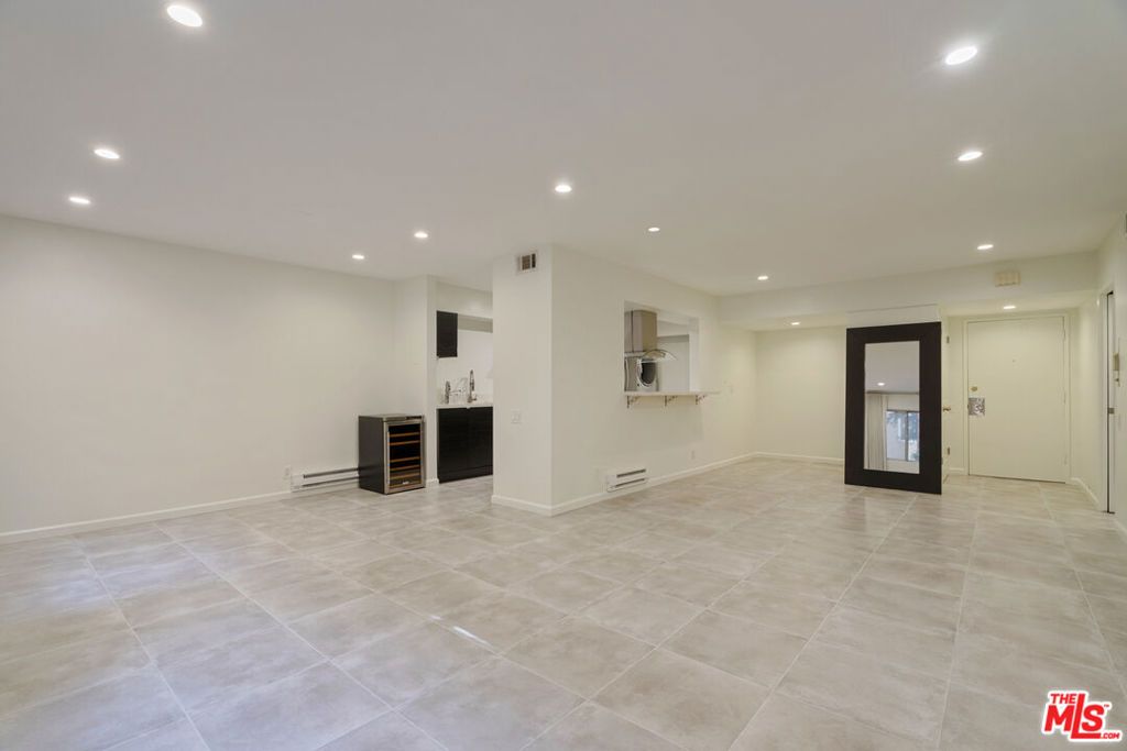 1025 N Kings Road 119, West Hollywood, CA 90069 — photo 4