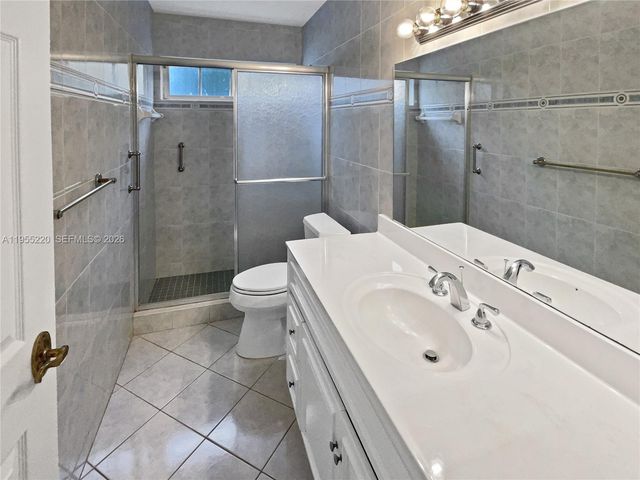 10001 SW 99th Ave, Miami, FL 33176