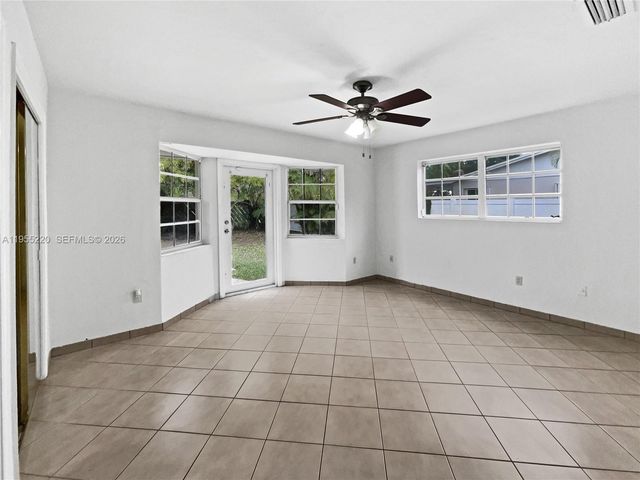 10001 SW 99th Ave, Miami, FL 33176