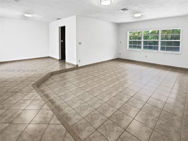 10001 SW 99th Ave, Miami, FL 33176