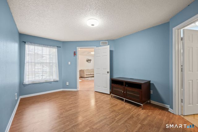 215 Carriage Crossing Lane 215, Middletown, CT 06457