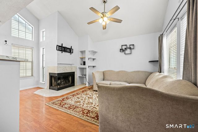 215 Carriage Crossing Lane 215, Middletown, CT 06457