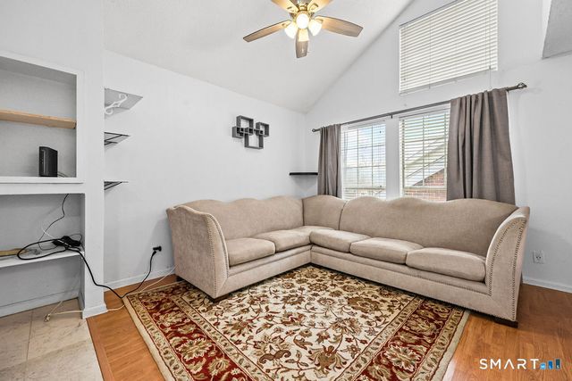 215 Carriage Crossing Lane 215, Middletown, CT 06457