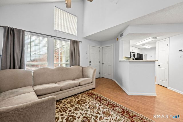 215 Carriage Crossing Lane 215, Middletown, CT 06457