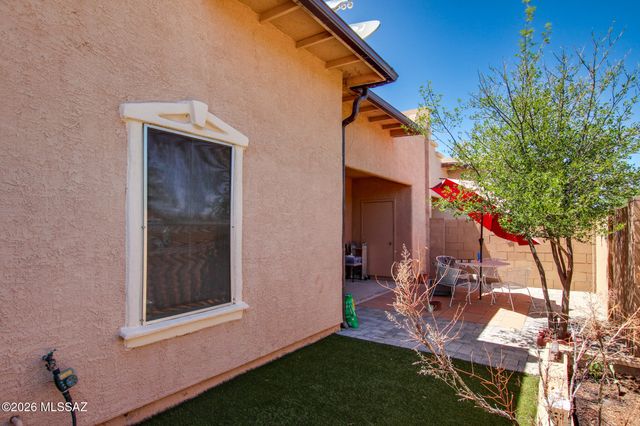 18877 S Esherton Drive, Sahuarita, AZ 85629
