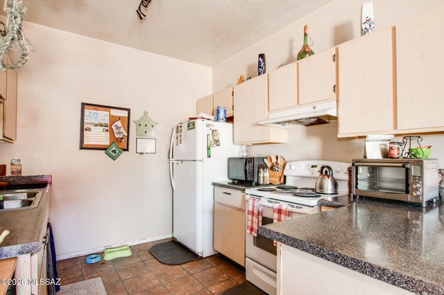 18877 S Esherton Drive, Sahuarita, AZ 85629
