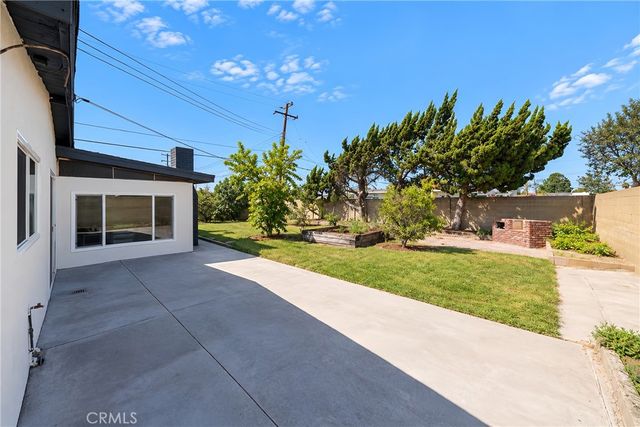7437 El Verano, Buena Park, CA 90620