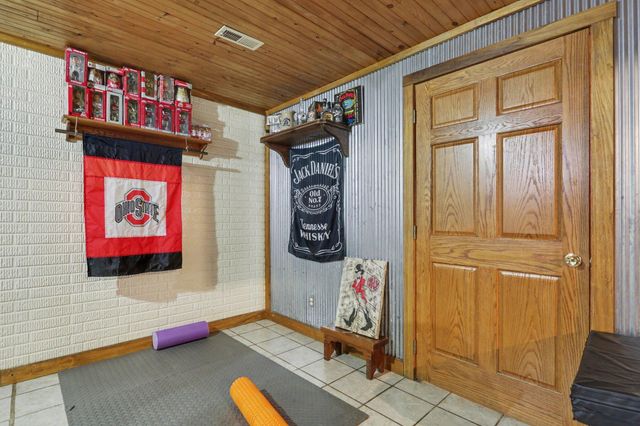 10902 Green Chapel Road NW, Johnstown, OH 43031