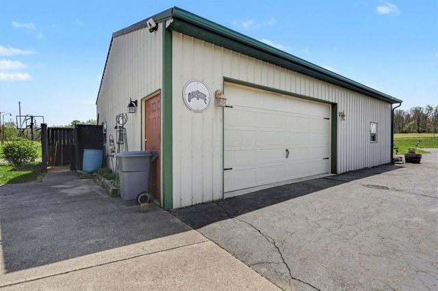 10902 Green Chapel Road NW, Johnstown, OH 43031