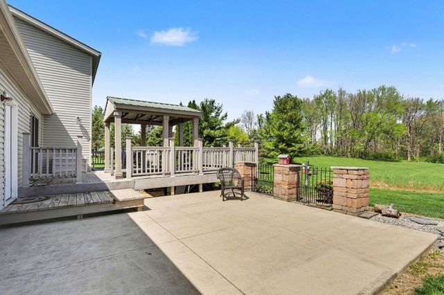 10902 Green Chapel Road NW, Johnstown, OH 43031