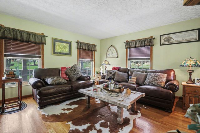10902 Green Chapel Road NW, Johnstown, OH 43031