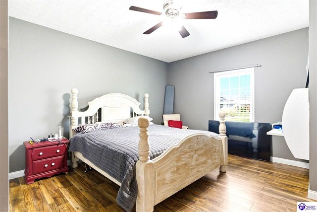 56 Curb Court, Elizabethtown, KY 42701